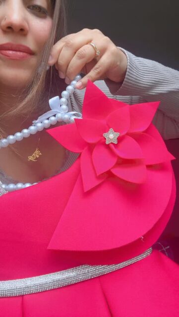 ✨ Elegant Kids Party Dress – Limited Time Offer! ✨

This stunning bright fuchsia pink party dress is designed to make your little one shine at every special occasion. Made from premium structured fabric, the dress holds a beautiful shape while staying comfortable for kids to wear.

🌸 Design Highlights:
	•	Gorgeous 3D floral applique on the shoulder with a sparkling star embellishment
	•	One-shoulder elegant design for a stylish and modern look
	•	Delicate shimmer belt at the waist that adds a touch of sparkle
	•	Pleated flared skirt for a princess-like finish
	•	Perfect for birthday parties, weddings, photoshoots, and special events

💖 Your little girl will look absolutely adorable and picture-perfect in this eye-catching outfit!

🔥 Special Offer:
Enjoy 10% OFF – Only till Tomorrow! Don’t miss this limited-time deal.

📩 Message now to grab yours before it’s gone!#unbeatableprices✔️ #littlefashionista #shippingworldwide✈️🌎 #thelittlewardrobe #kidsfashion